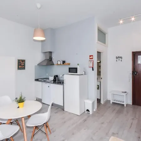 Poveiros Studio Downtown - By Guest Apartment Porto